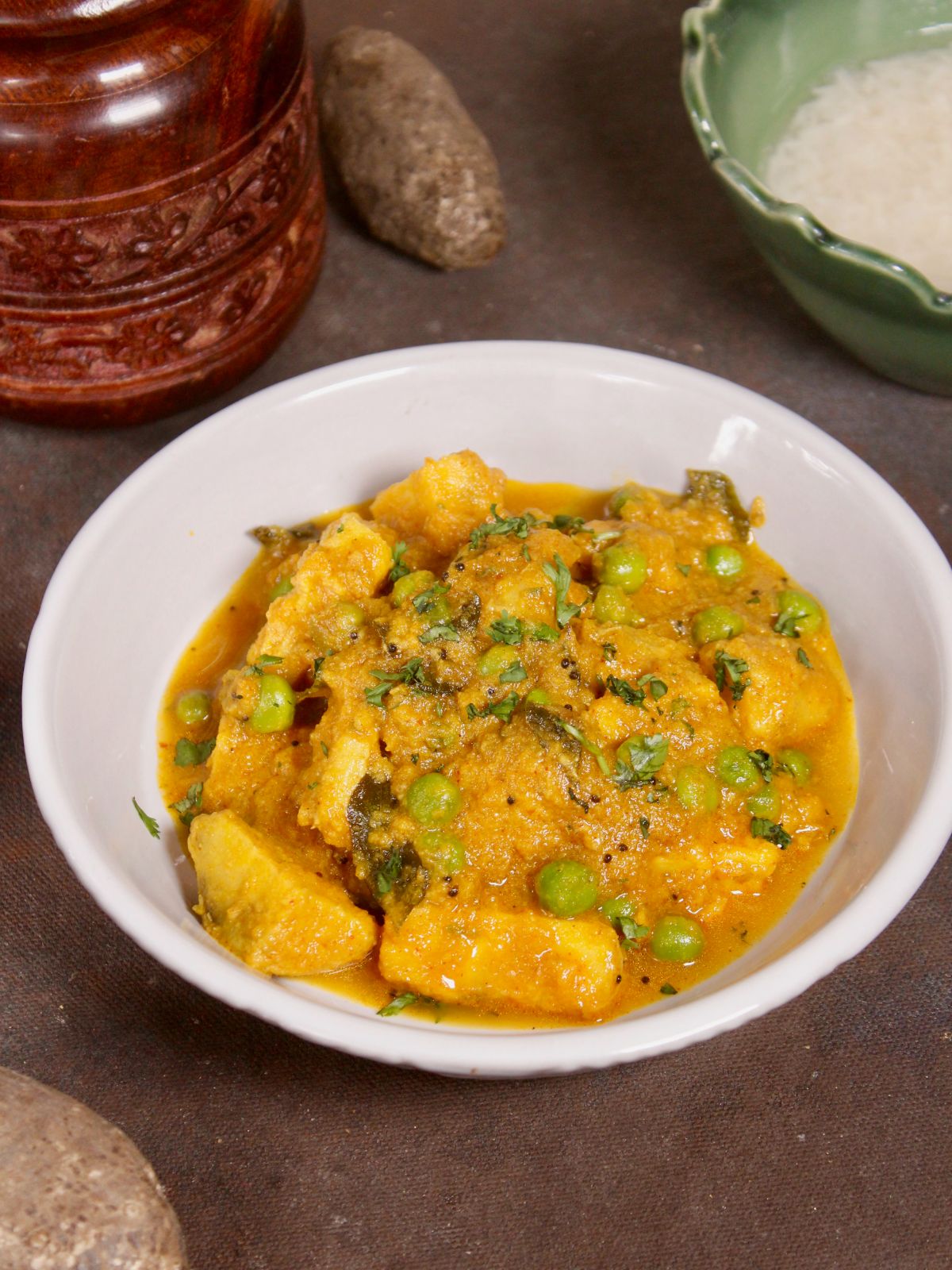 super delicious yam curry with green peas