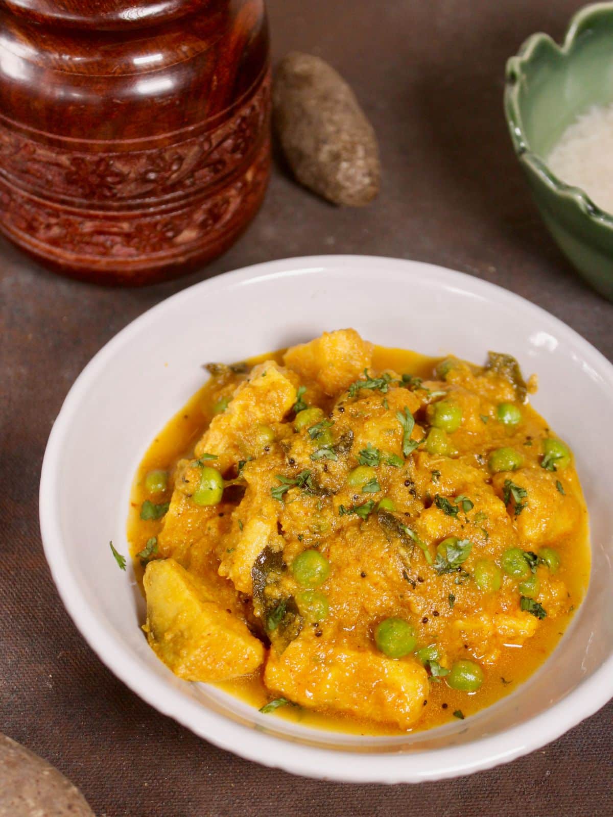 delicious yam curry with green peas