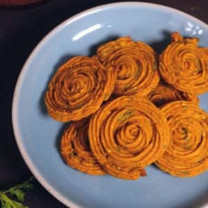 Featured Img of Baked Lentil Whole Wheat Chaklis