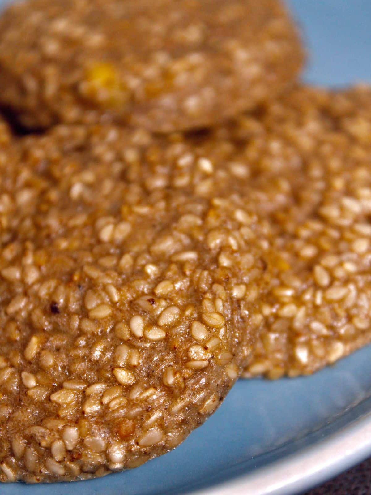 zoom in view of sesame banana breakfast patties