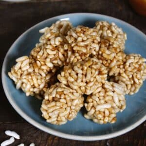 Featured Img of Caramel Puffed Rice Balls