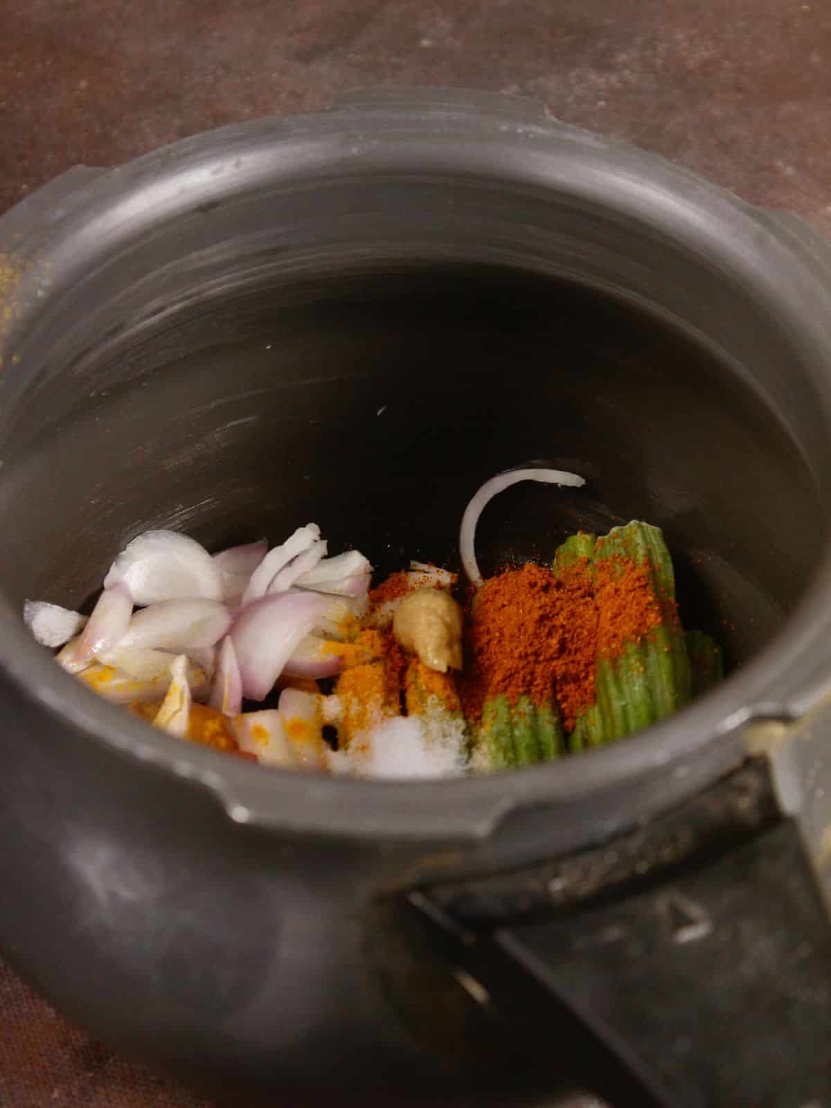 take all the ingredients of the drumstick broth in the pot 