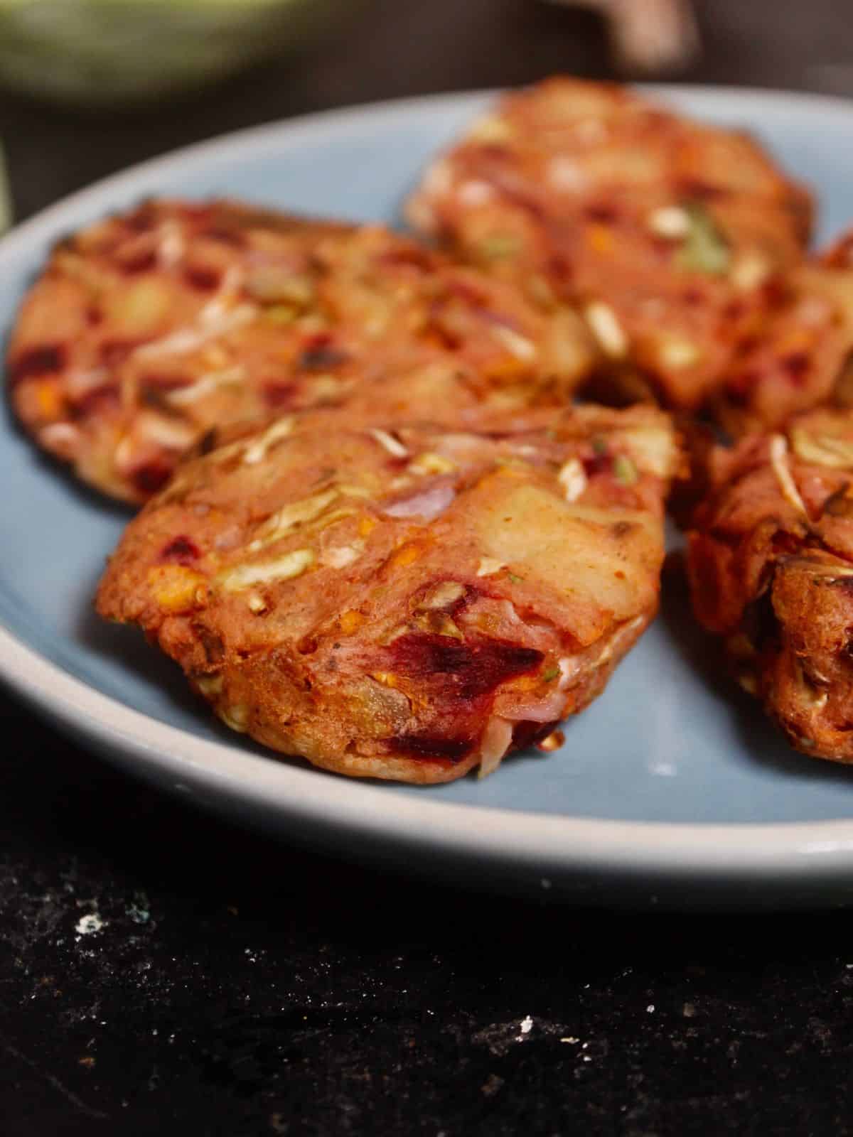 super zoom in image of air fried vegetable cutlets