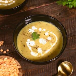Featured Img of Garlic Red Lentil Tomato Soup