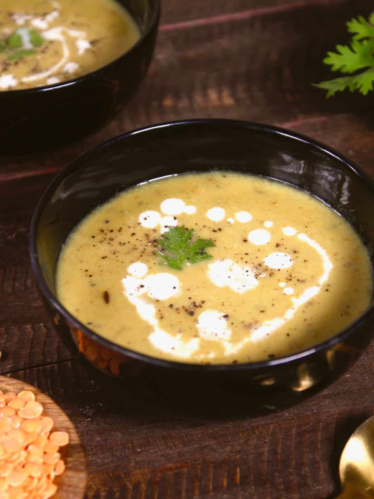 yummy garlic red lentil tomato soup