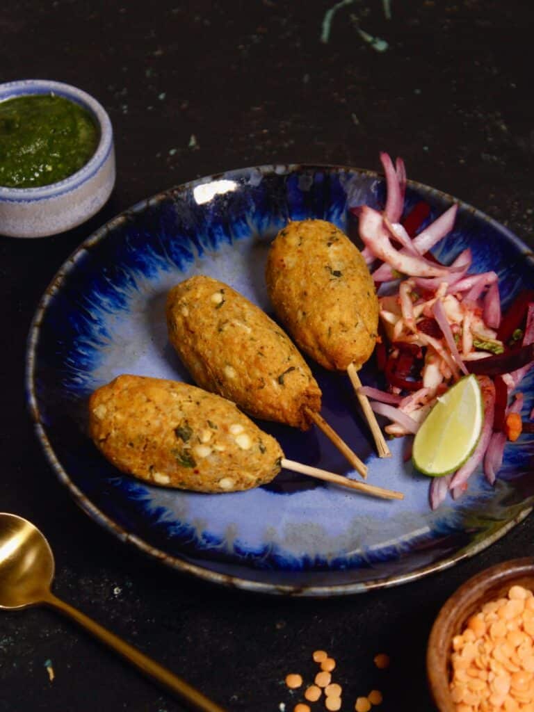 enjoy Air Fryer mint and masoor tikkis with onion rings and chutney 