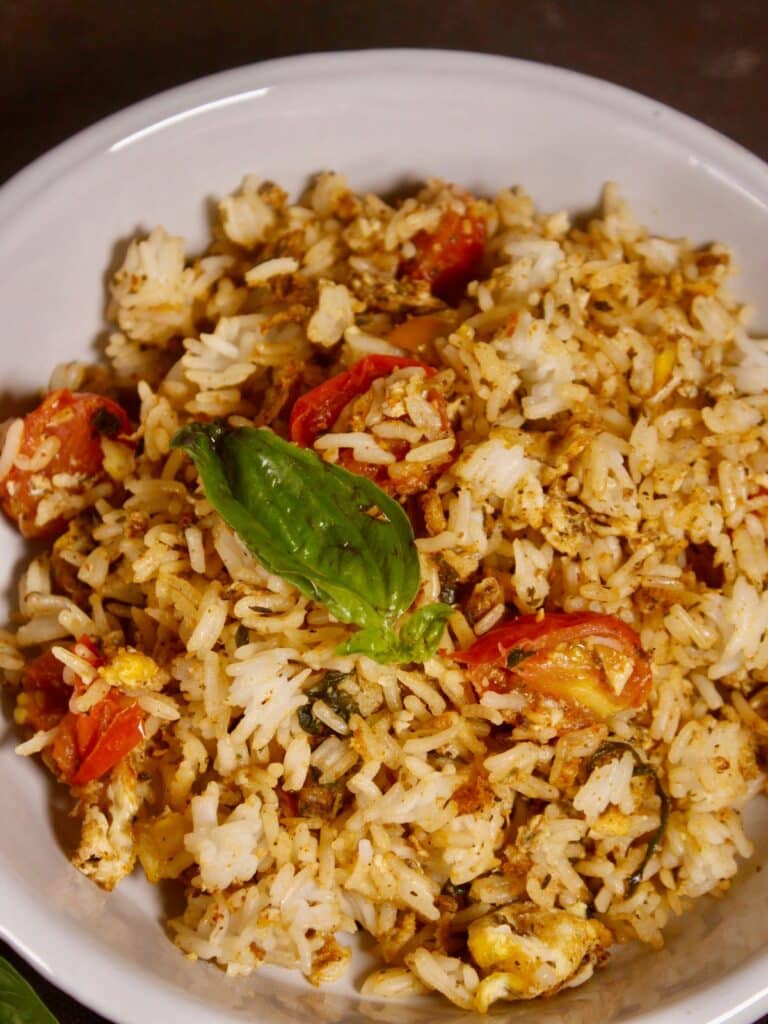 zoom in image of Thai spicy egg fried rice