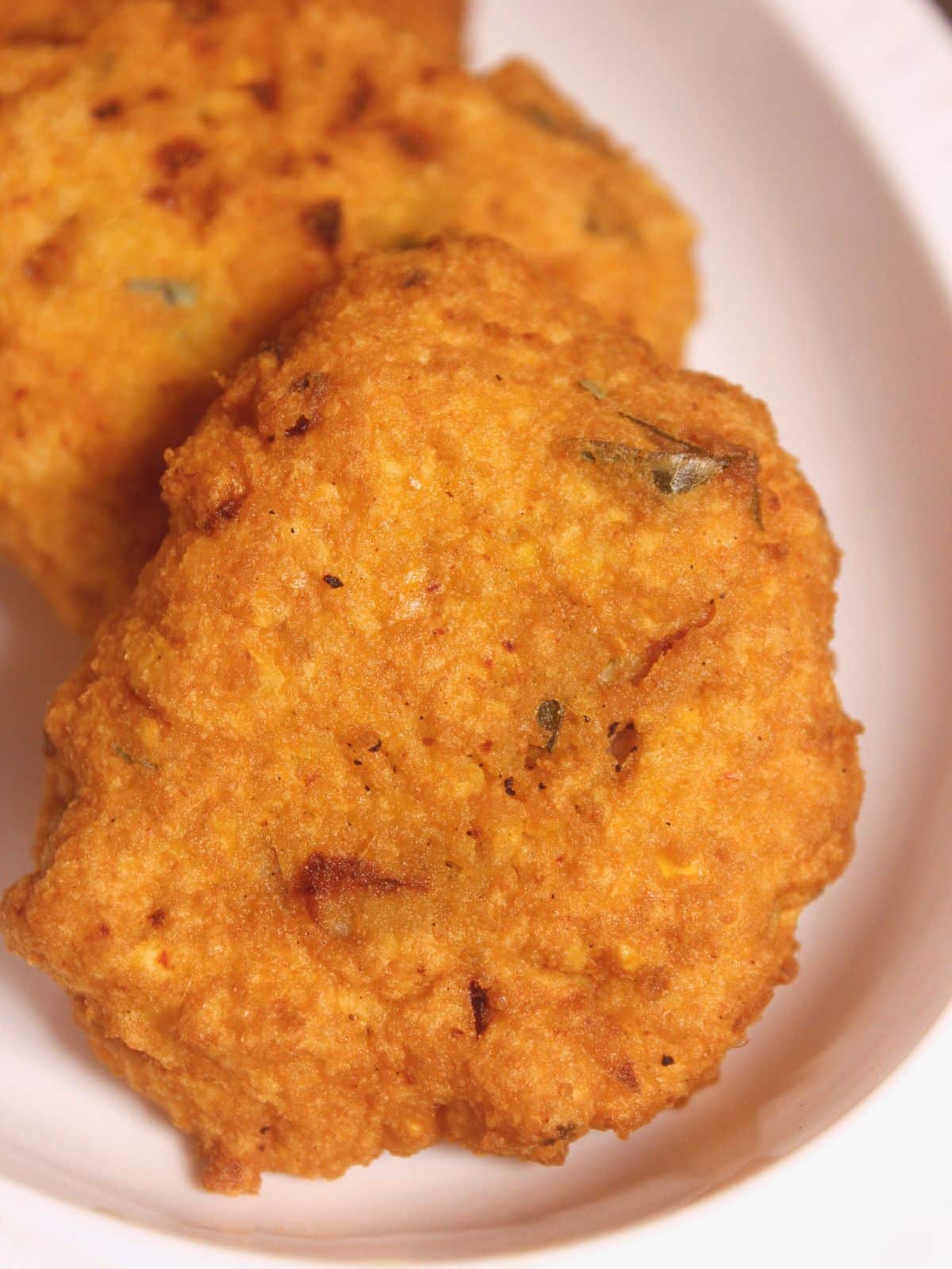crunchy Parippu vada
