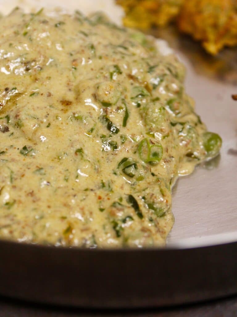 zoom in image of Methi Matar Malai