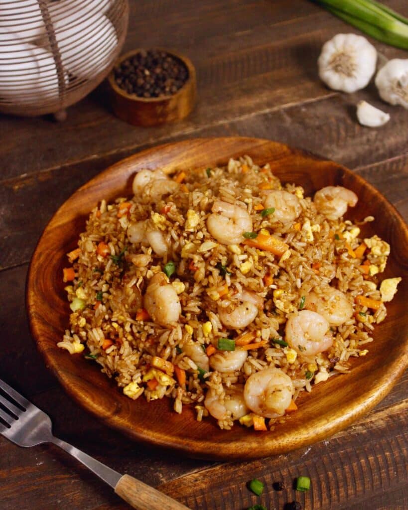 enjoy prawn and egg fried rice with any drink 