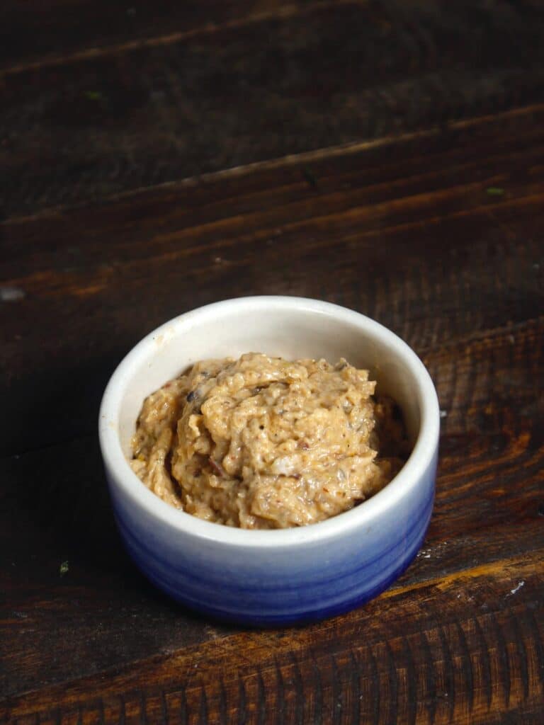 spicy Air Fryer onion and cream dip ready to enjoy 