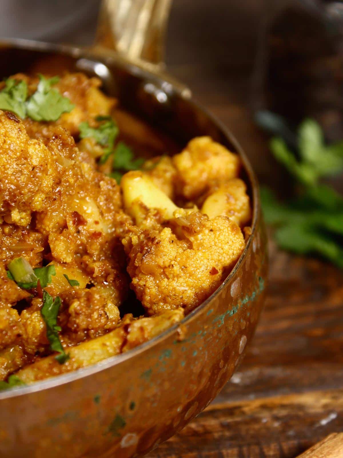 side zoom in view of Cauliflower Xacuti