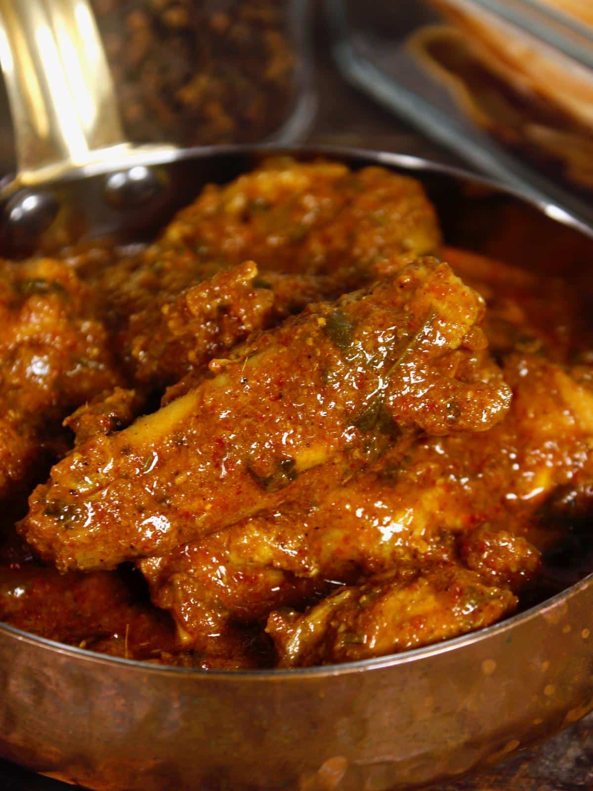 yummy chicken vindaloo curry