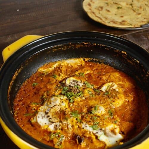 Featured Img of Egg Lababdar with Spicy Laccha Paratha