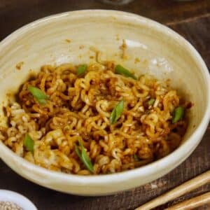 Featured Img of Viral Chili Garlic Maggi