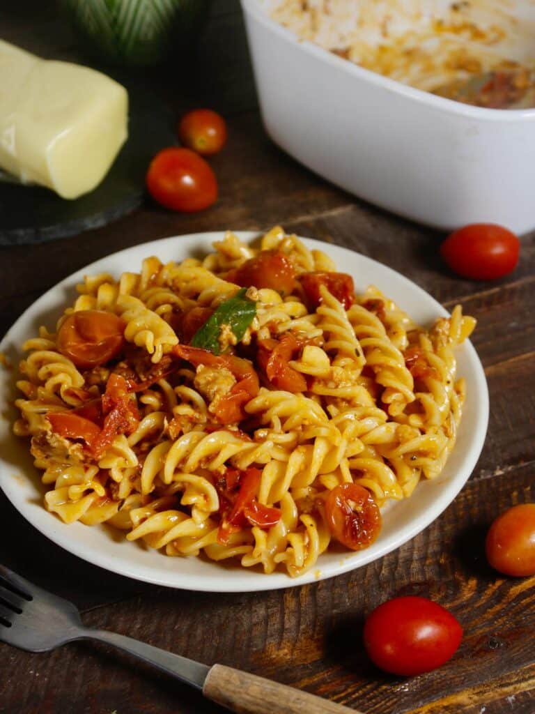 super delicious roasted cherry tomato pasta