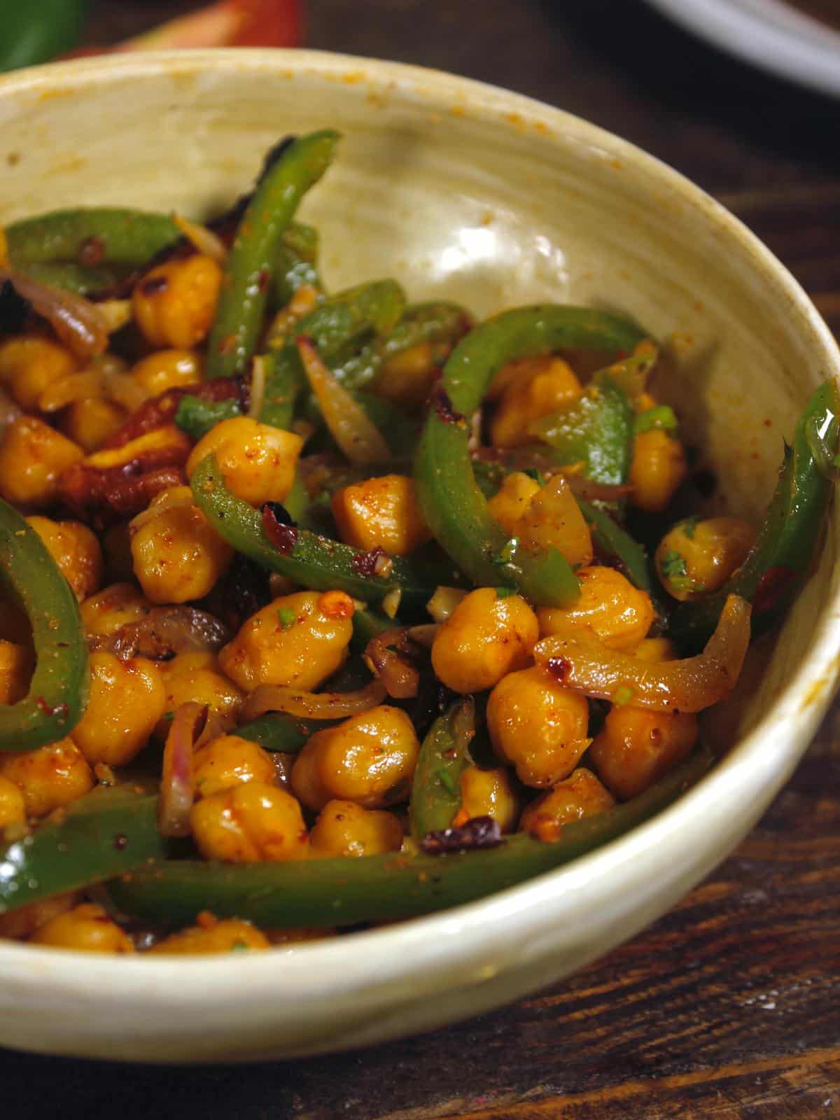 top view of turkish chickpea salad