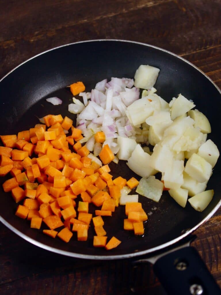 add all the veggies in a pan 