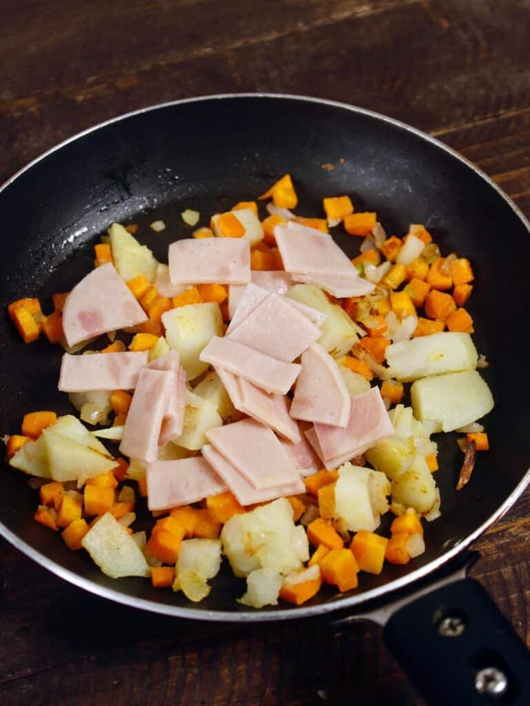 add vegan ham to the pan 
