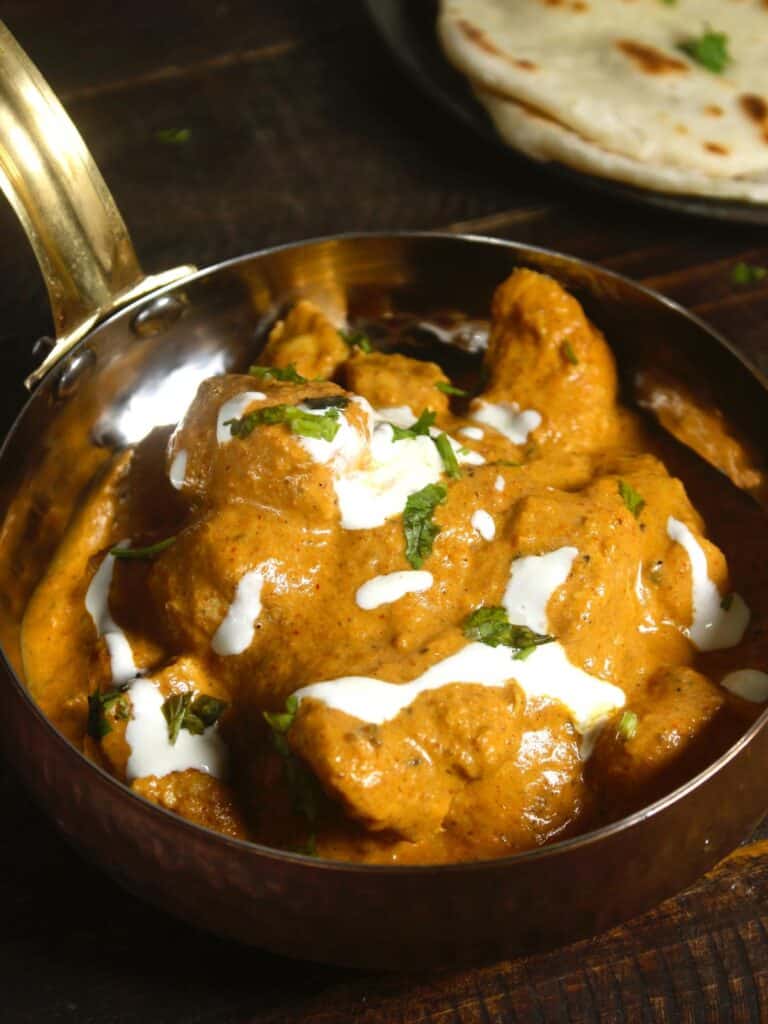 garnish with coriander leaves and cream 