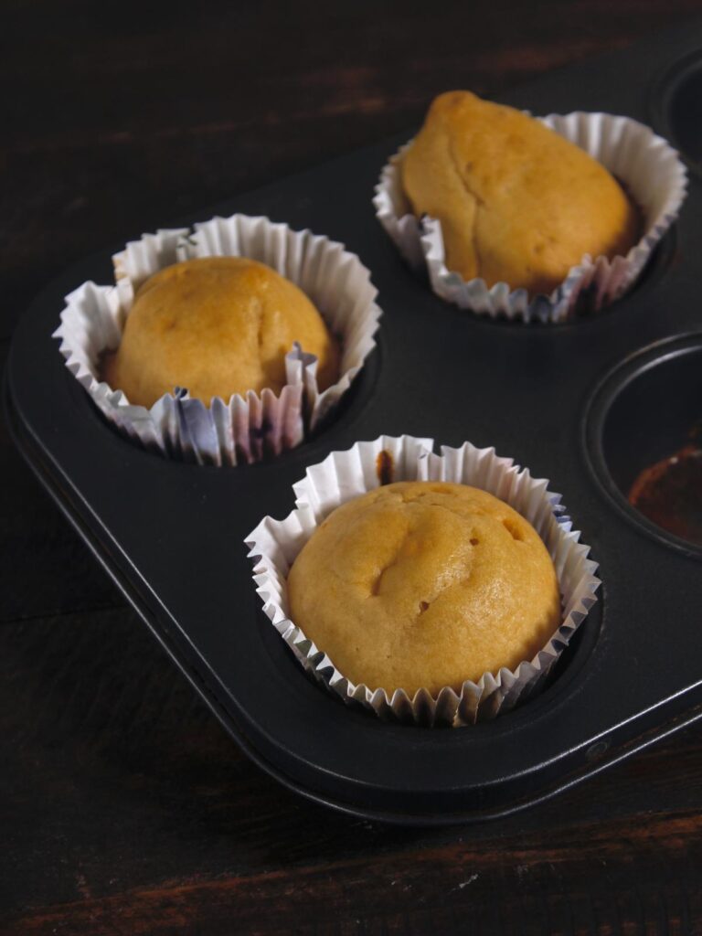 bake milk and honey cupcakes and enjoy with tea